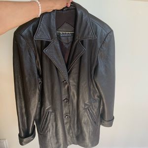 Vintage leather jacket. Size M. Final sale